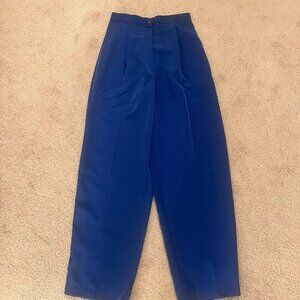 Willow Ridge Pants. Size 8. Royal Blue. Pleated. Small 26" waist. B72